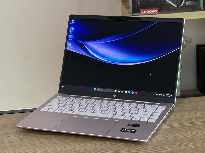 HP Pavilion Plus 14-ew1096TU