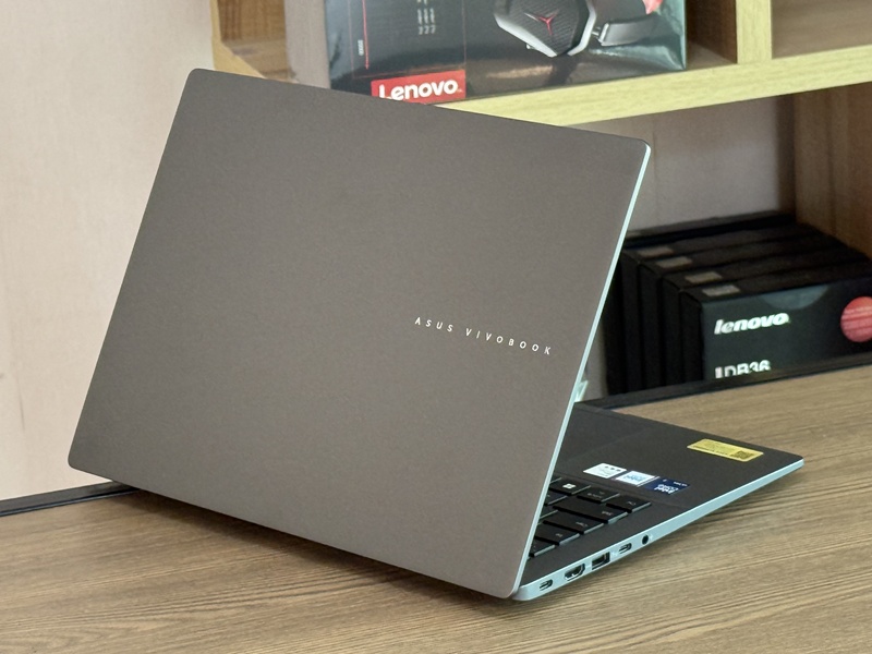 Asus Vivobook S14 S3407CA-LY729WA