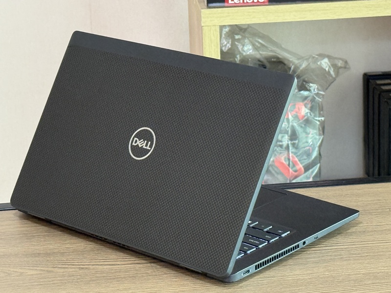 Dell Latitude 7430