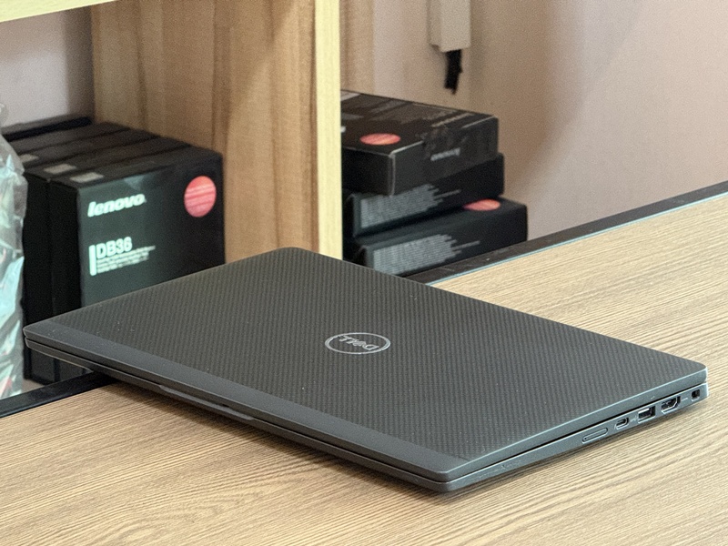 Dell Latitude 7430