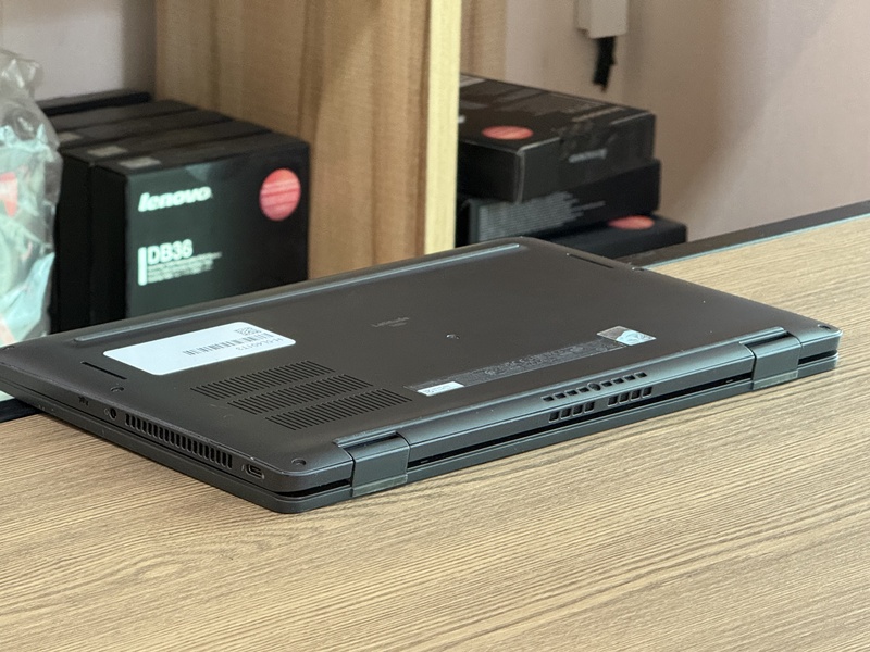 Dell Latitude 7430