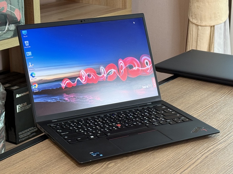 Lenovo Thinkpad X1 Carbon Gen 9