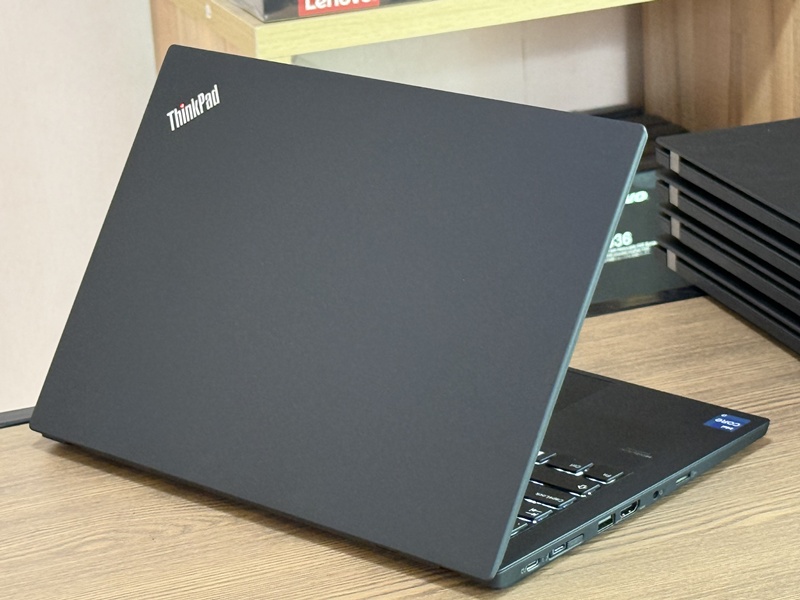Lenovo Thinkpad T14 Gen 2