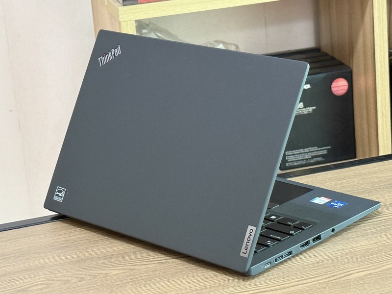 Lenovo Thinkpad T14s G2