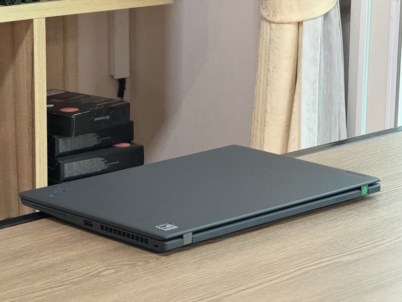 Lenovo Thinkpad T14s G2