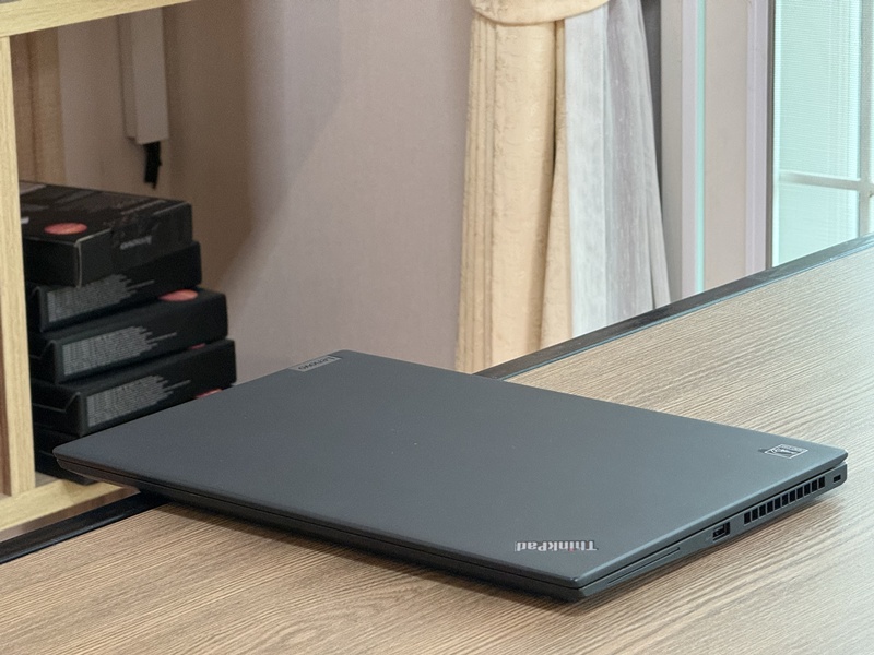 Lenovo Thinkpad T14s G2