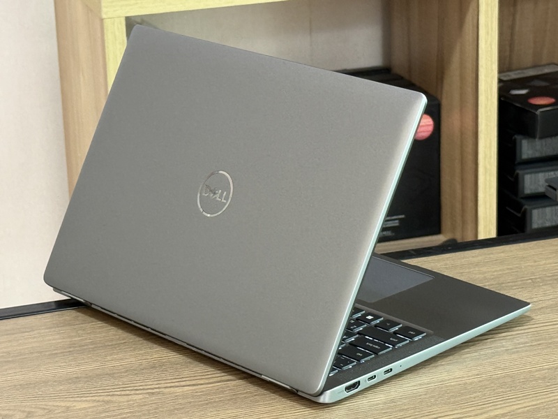Dell Latitude 7440