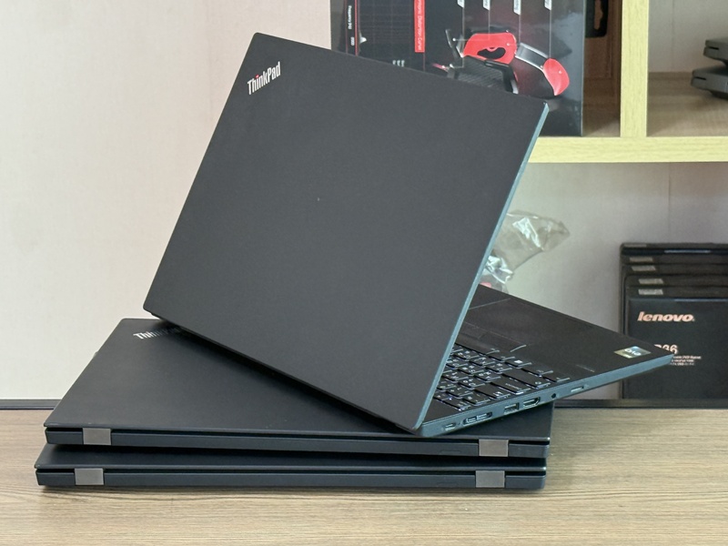 Lenovo Workstation ThinkPad P15s G2