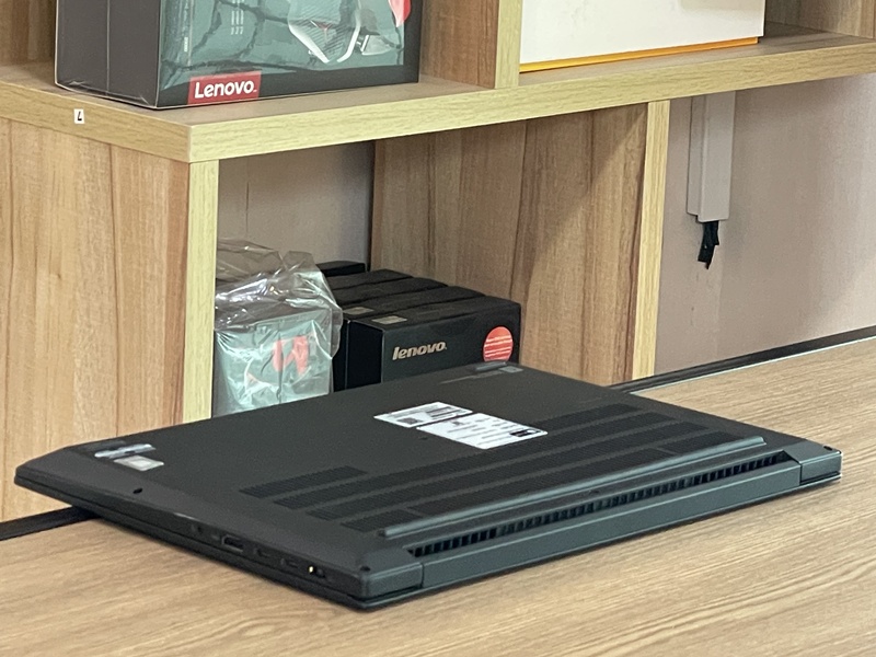 Lenovo Workstation Thinkpad P1 Gen 4