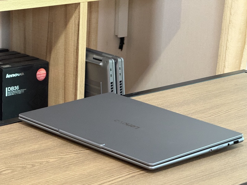Lenovo Yoga Slim 7i 14ILL10-83JX001GTA