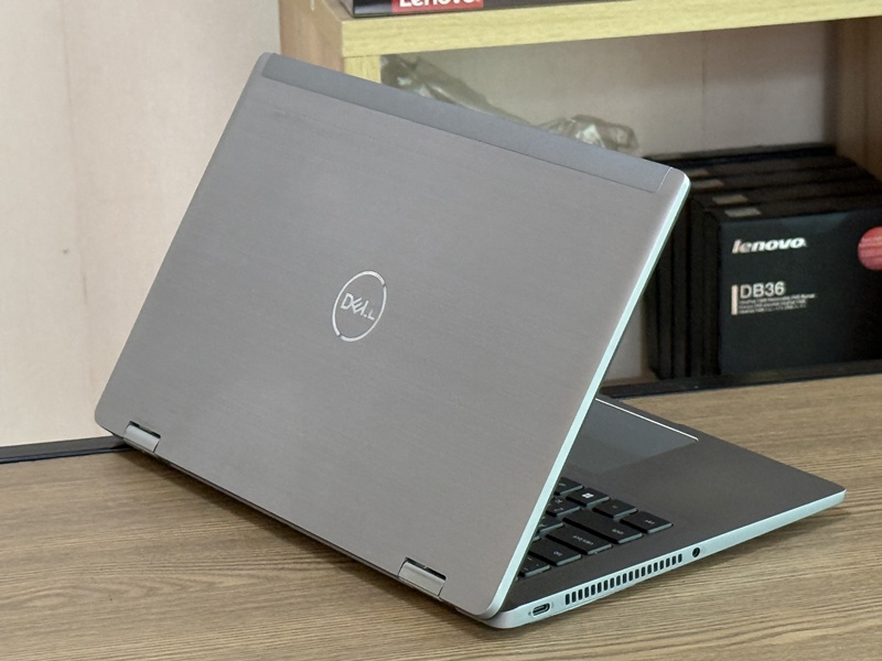 Dell Latitude 7430 2-1