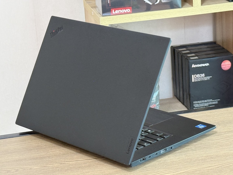Lenovo Workstation Thinkpad P1 Gen 4