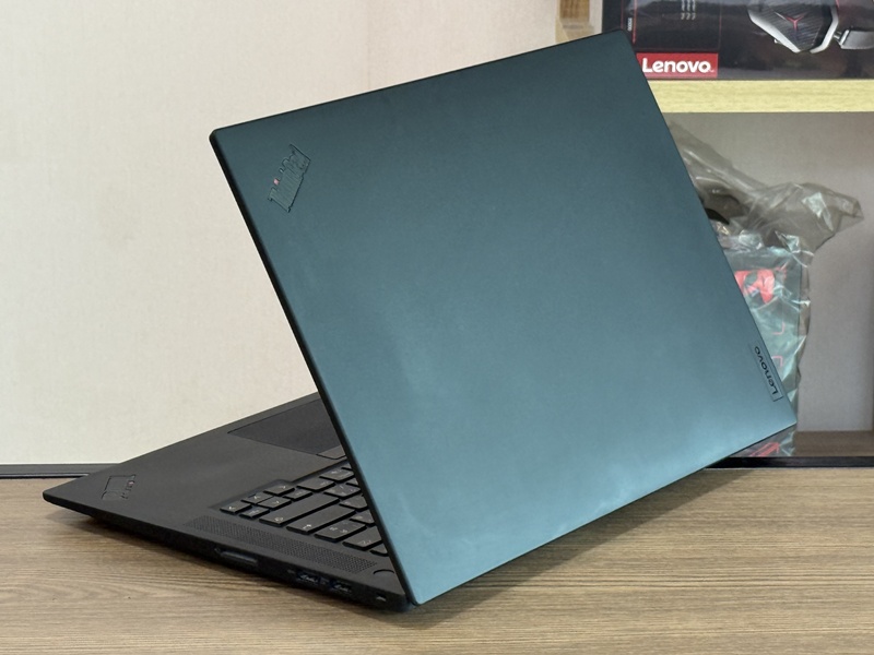 Lenovo Workstation Thinkpad P1 Gen 4