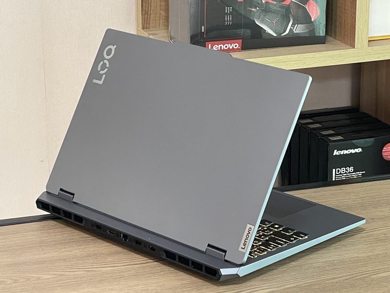 Lenovo LOQ 15IRX9