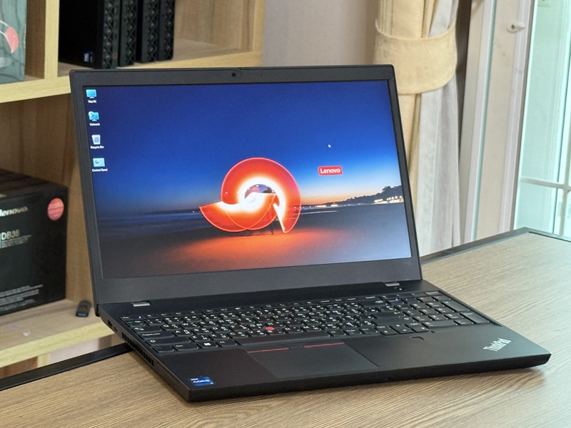 Lenovo Thinkpad P15v G3