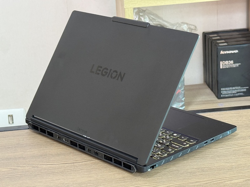 Lenovo Legion 5a 15AHP11