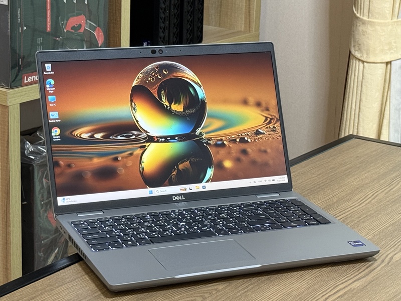 Dell Precision 3561