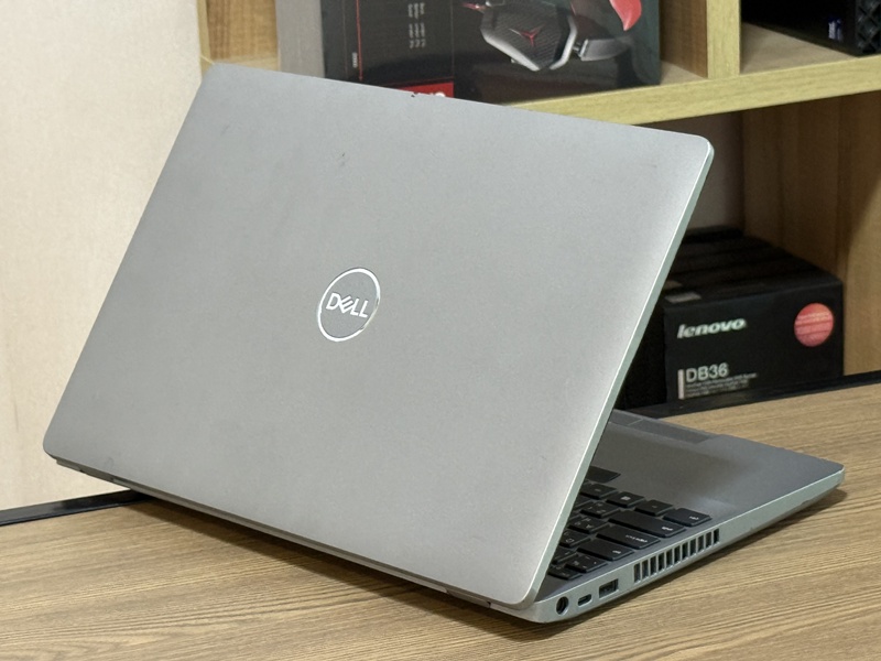Dell Precision 3551