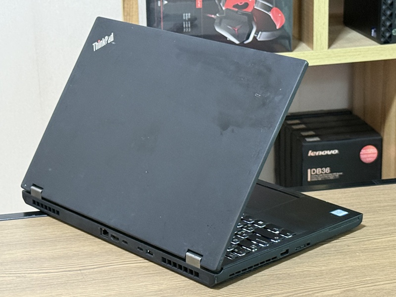 Lenovo Workstation Thinkpad P52