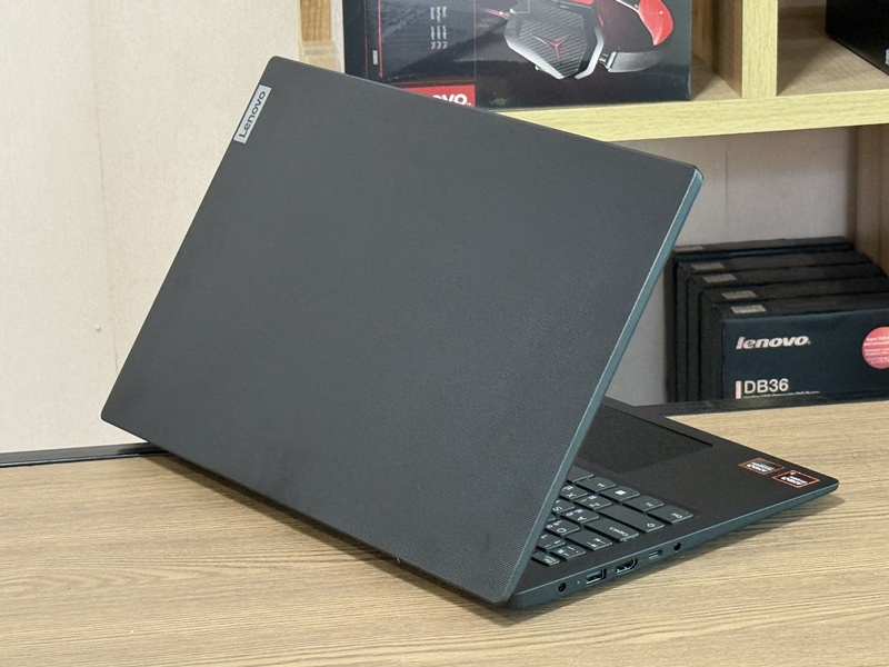 Lenovo V15 Gen 6