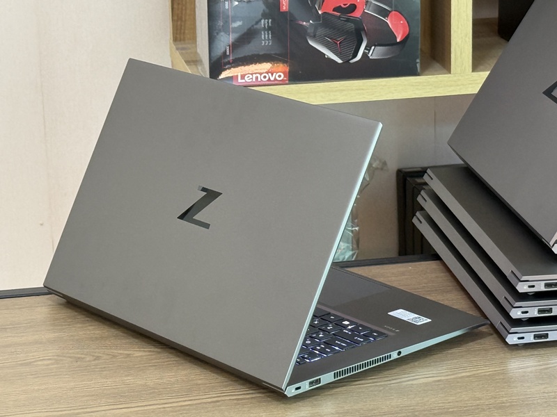 HP ZBook Studio 15 G8 Mobile Workstation