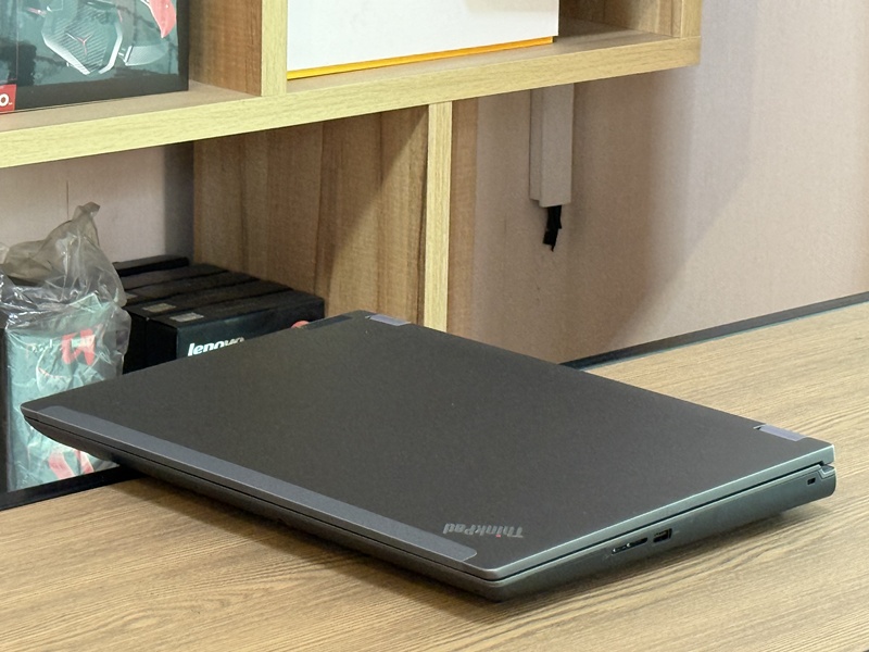 Thinkpad P16 Gen 1