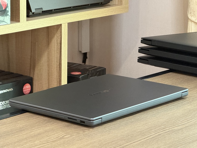 Lenovo IdeaPad Slim 3i