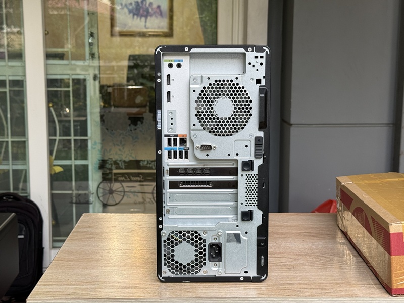 HP Z2 Tower G8 Workstation