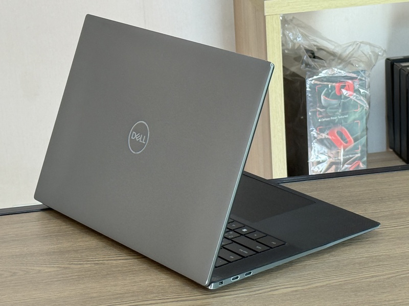 Dell Precision 5560